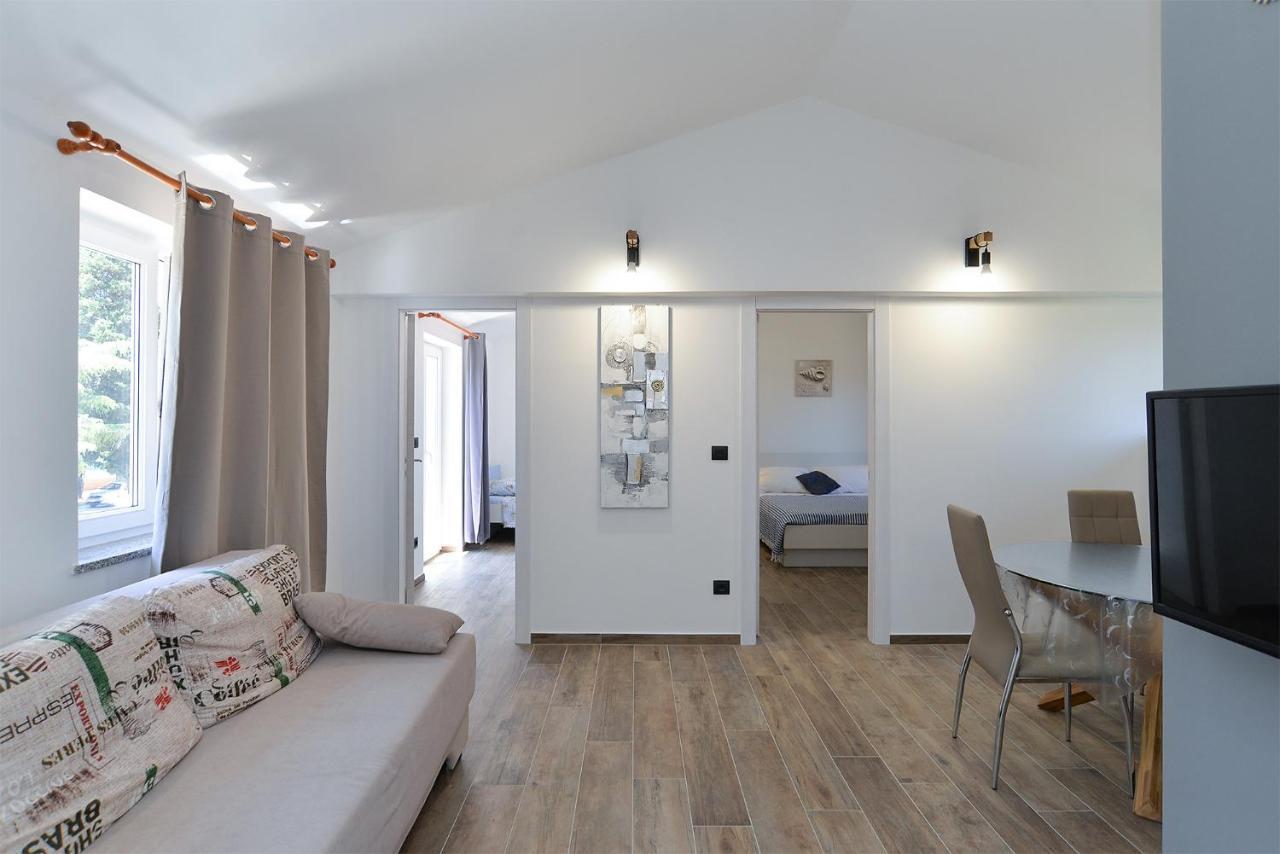 Apartments Elizabeta 1701 Fazana Luaran gambar