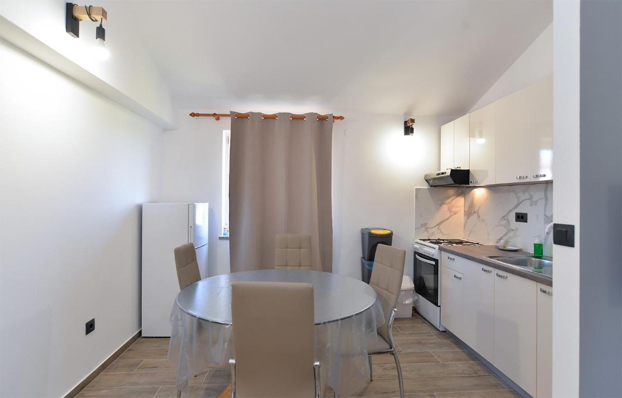 Apartments Elizabeta 1701 Fazana Luaran gambar