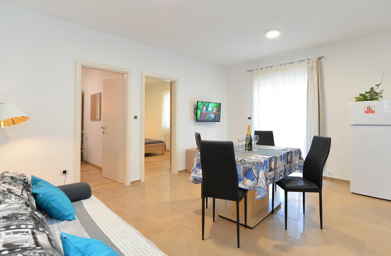 Apartments Elizabeta 1701 Fazana Luaran gambar
