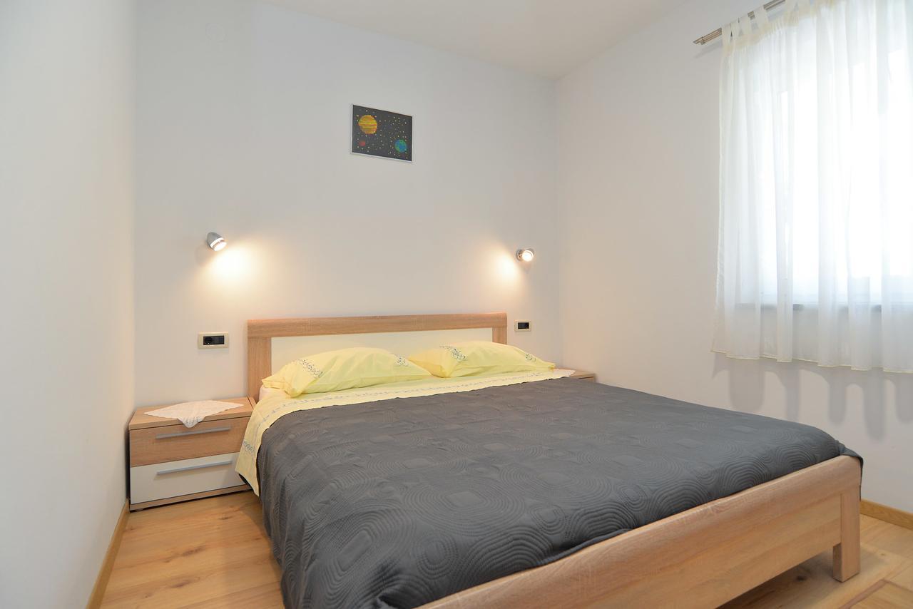 Apartments Elizabeta 1701 Fazana Luaran gambar