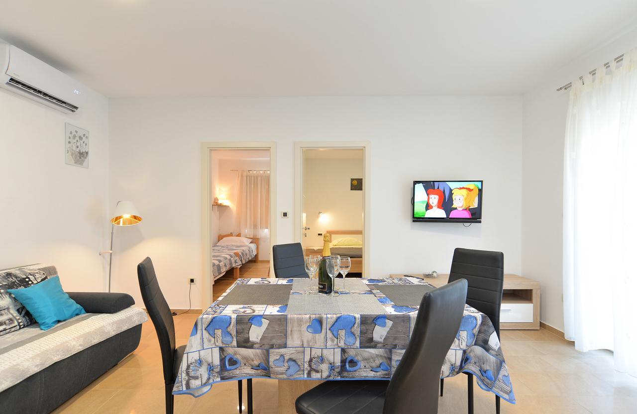 Apartments Elizabeta 1701 Fazana Luaran gambar