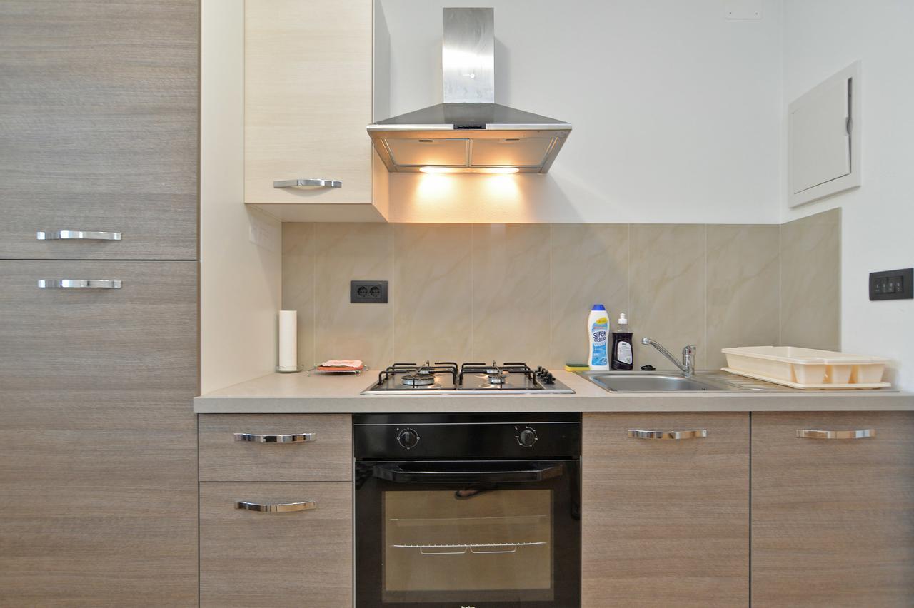 Apartments Elizabeta 1701 Fazana Luaran gambar